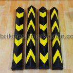 Pengaman Tiang Parkir