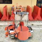 Mesin Marka Jalan Semi Otomatis